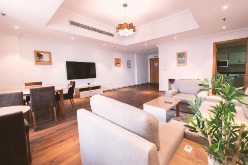 Magnum Hotel Suites image 11
