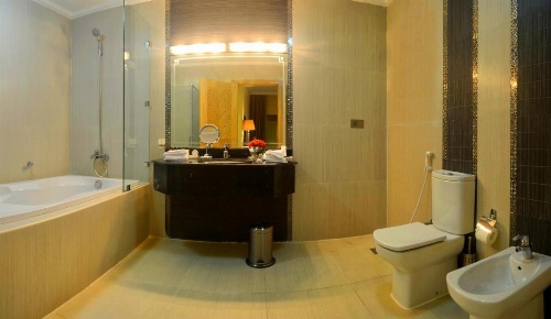 Magnum Hotel Suites image 37