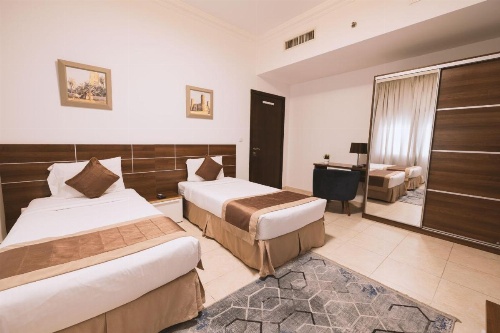 Magnum Hotel Suites image 6