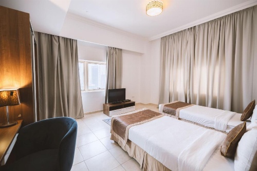 Magnum Hotel Suites image 7